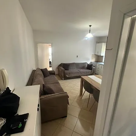 Giorgio Apartament *